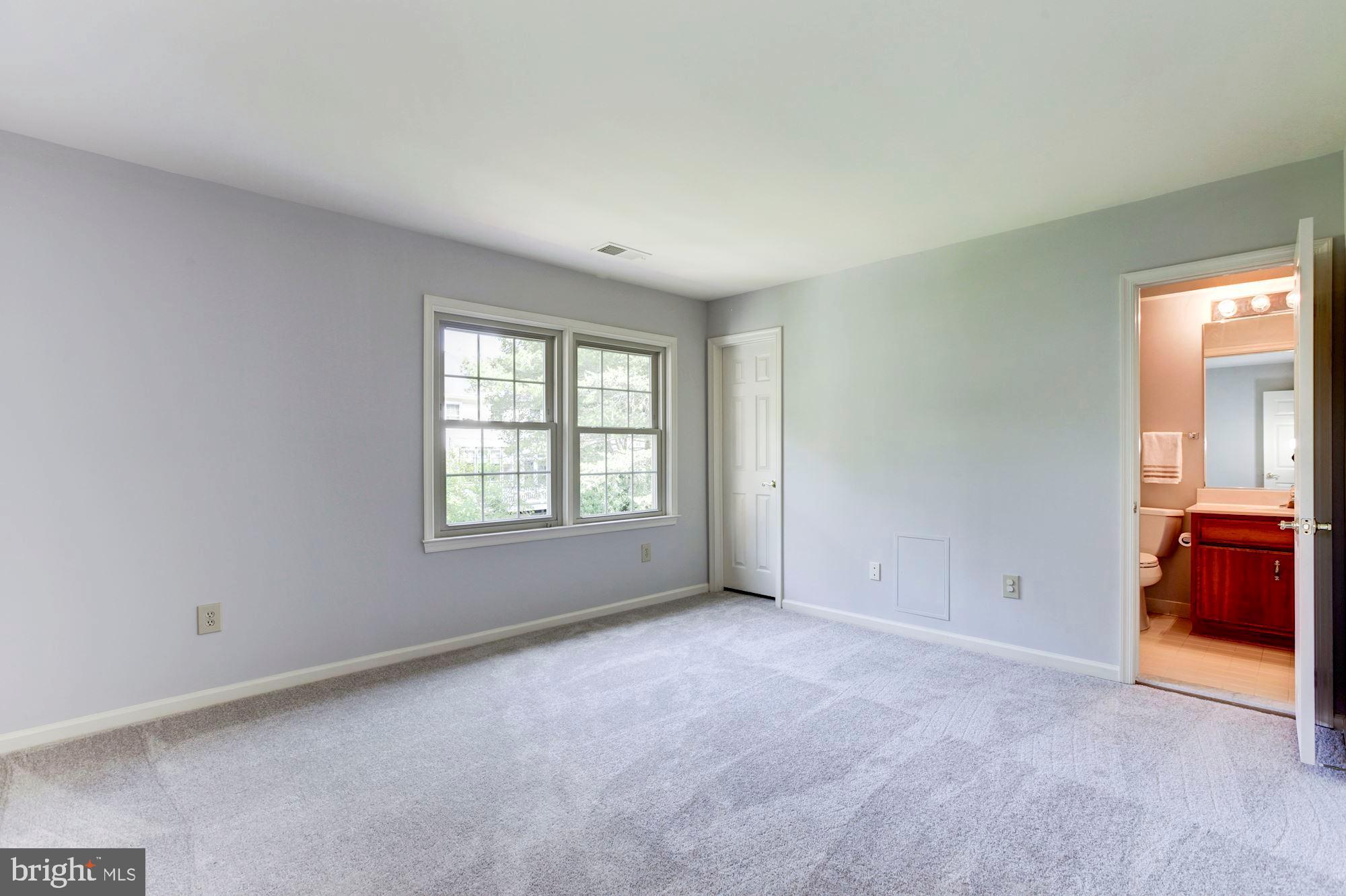 11137 Willowbrook Drive Potomac, MD 20854 - Photo 27 of 40 Bedroom #2 Connecting to Bathroom