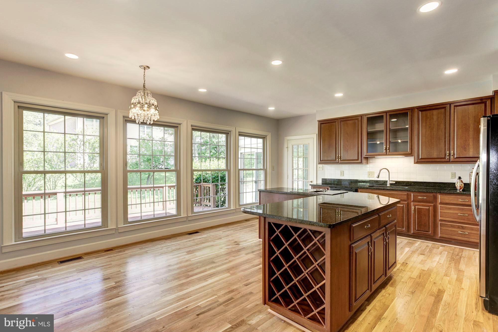 11137 Willowbrook Drive Potomac, MD 20854 - Photo 8 of 40