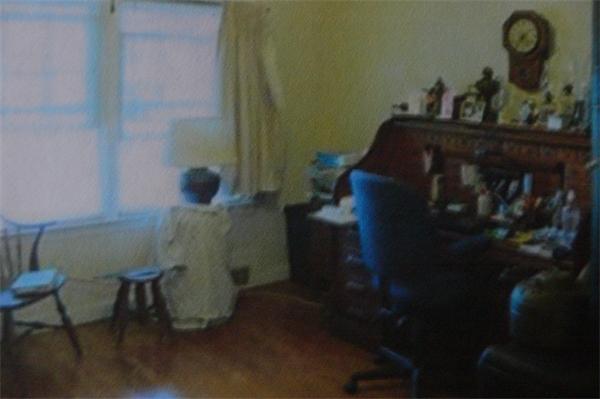 243 Shawmut Street Springfield, MA 01108 - Photo 4 of 9