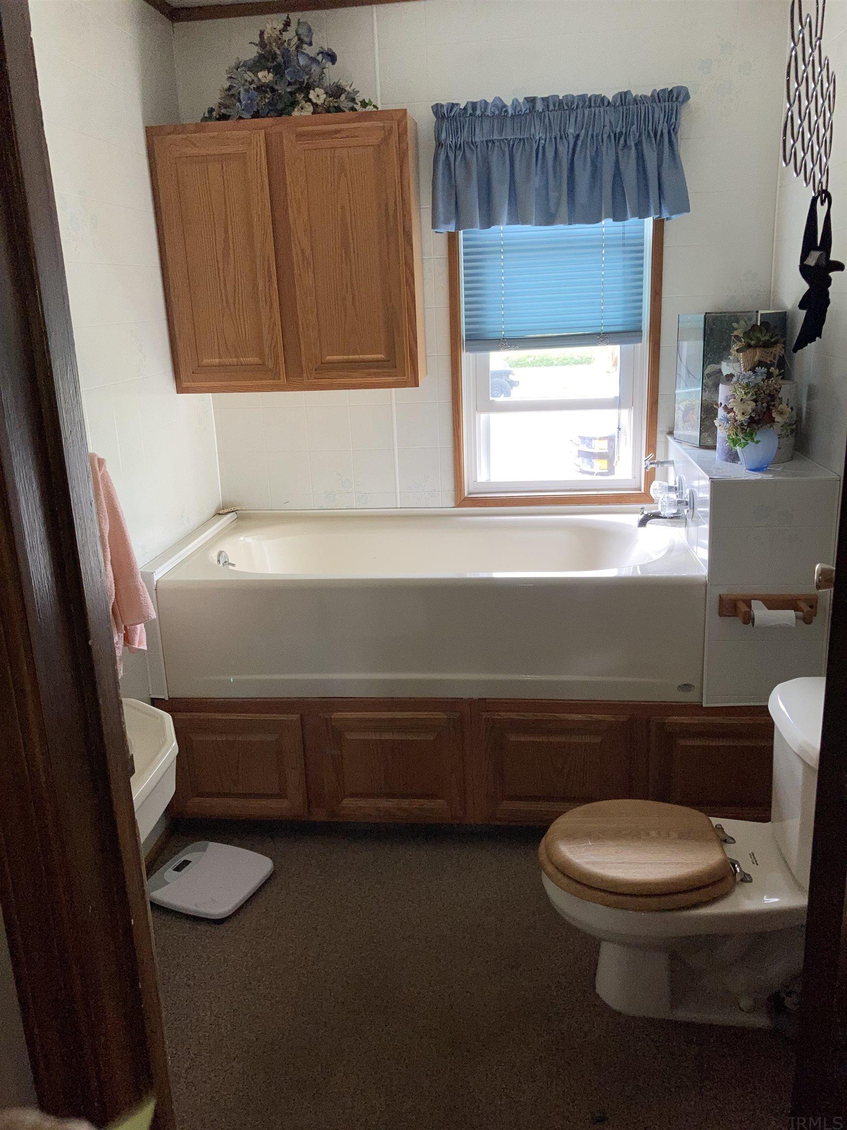 18050 Shively Road Bremen, IN 46506 - Photo 16 of 27 Gallery Image 16