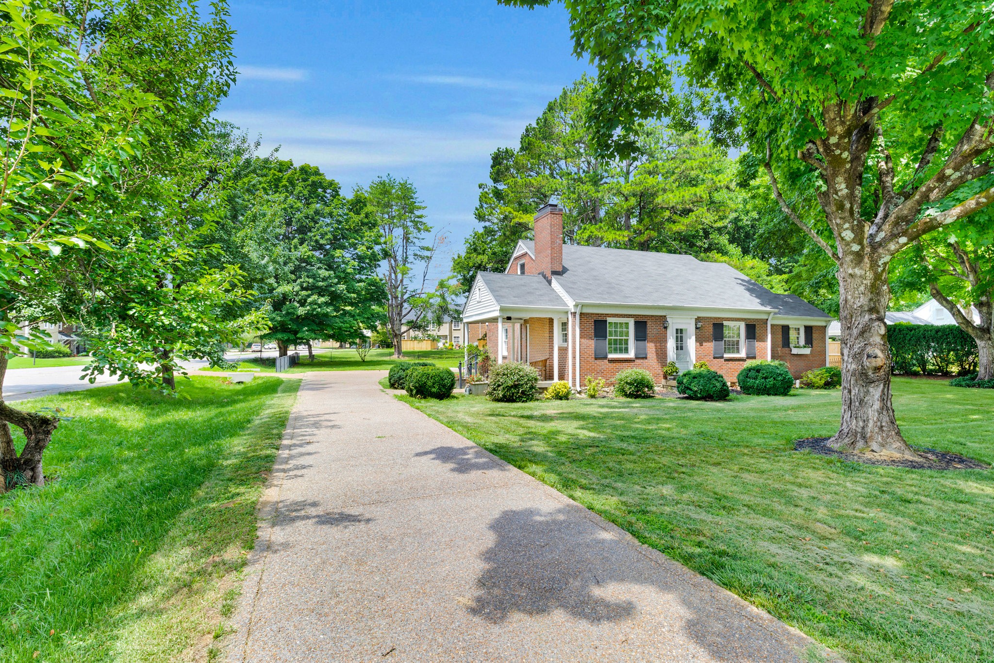 715 Hillsboro Road Franklin, TN 37064 - Photo 5 of 40