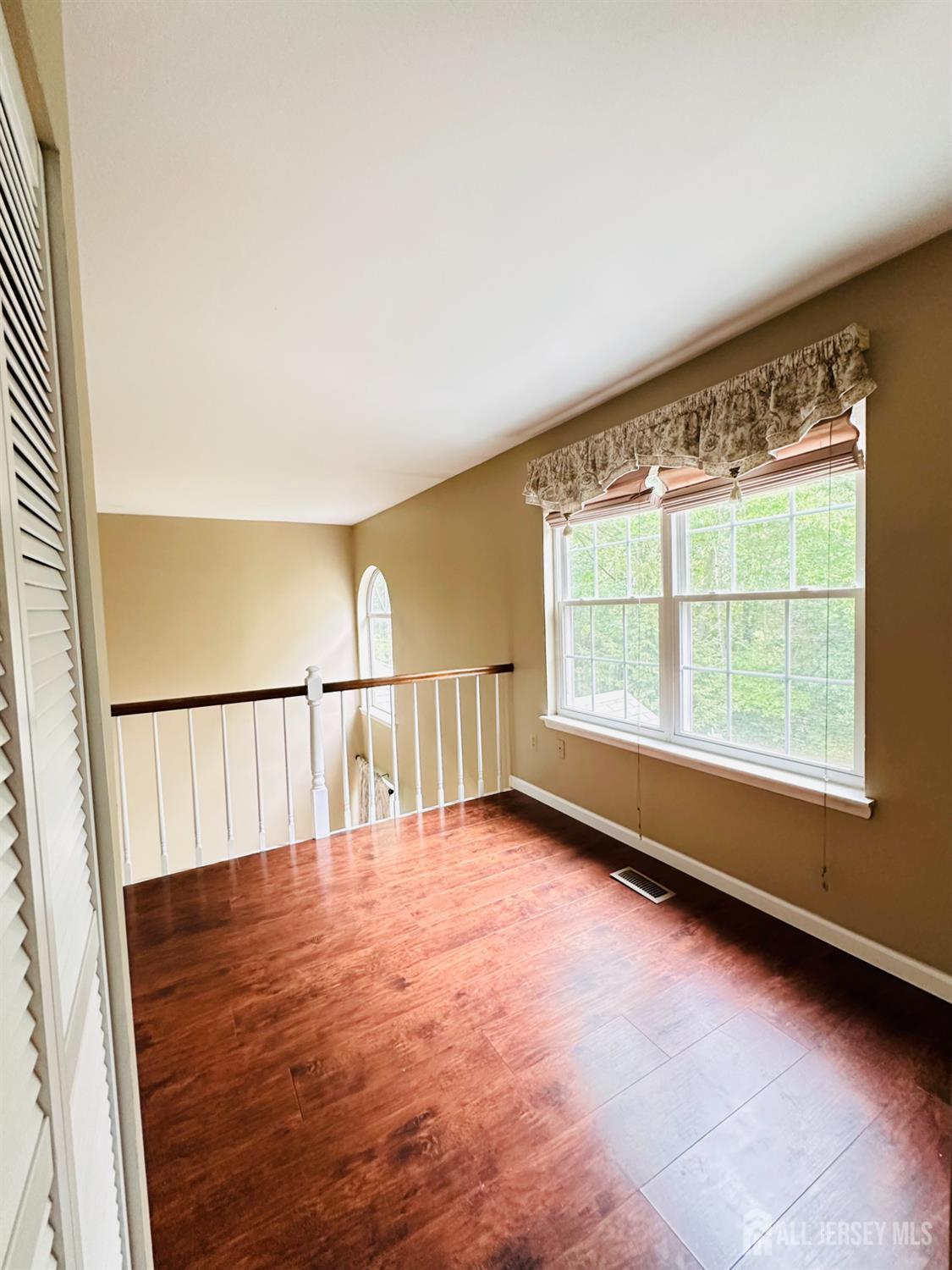 222 Long Meadow Road Bedminster, NJ 07921 - Photo 16 of 26
