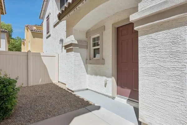 $2,000 | 1319 South Sabino Drive, Gilbert, AZ 85296