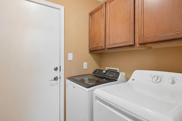 $2,000 | 1319 South Sabino Drive, Gilbert, AZ 85296