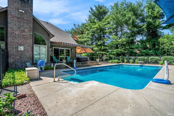 $874,900 | 51576 Autumn Ridge Drive, Granger, IN 46530