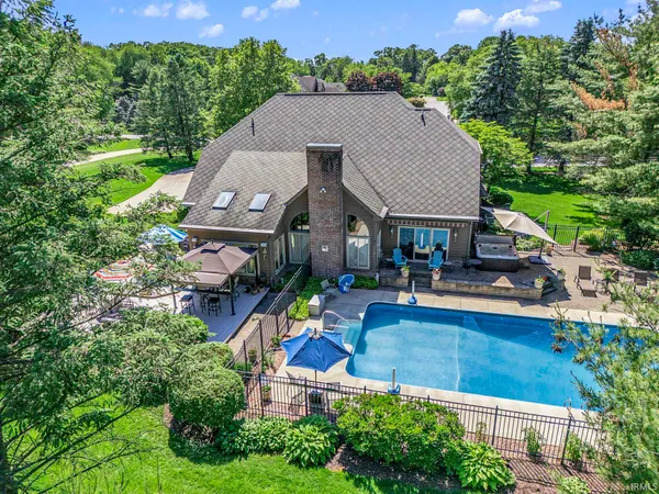 $874,900 | 51576 Autumn Ridge Drive, Granger, IN 46530