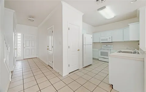 $265,000 | 15110 Leeward Drive, Unit 303, Corpus Christi, TX 78418