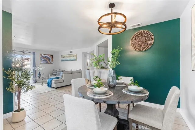 $2,600 | 628 Daisy Avenue, Unit 311, Long Beach, CA 90802