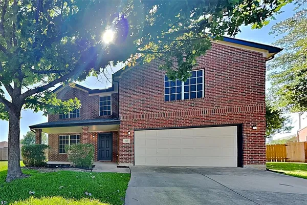 $2,600 | 924 Rock Dove Circle, Saginaw, TX 76131