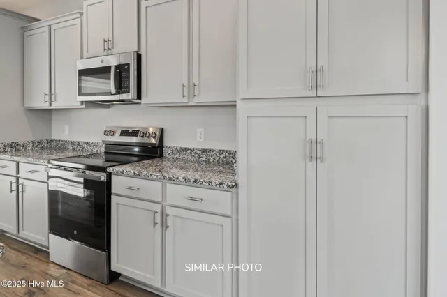 $468,000 | 601 Salty Marsh Lane, Jacksonville, NC 28546