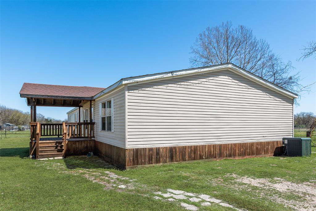 1321 Epps Road Palmer, TX 75152 - Photo 3 of 27