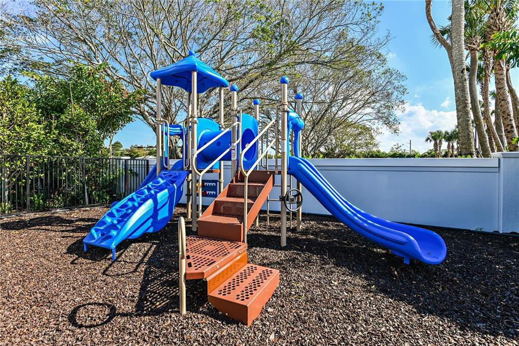 1827 Sandpiper Pointe Place Deerfield Beach, FL 33442 - Photo 19 of 20 playground