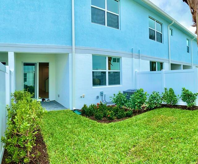 1827 Sandpiper Pointe Place Deerfield Beach, FL 33442 - Photo 2 of 20 IMG_9453