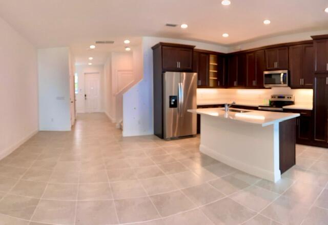 1827 Sandpiper Pointe Place Deerfield Beach, FL 33442 - Photo 3 of 20 IMG_9461