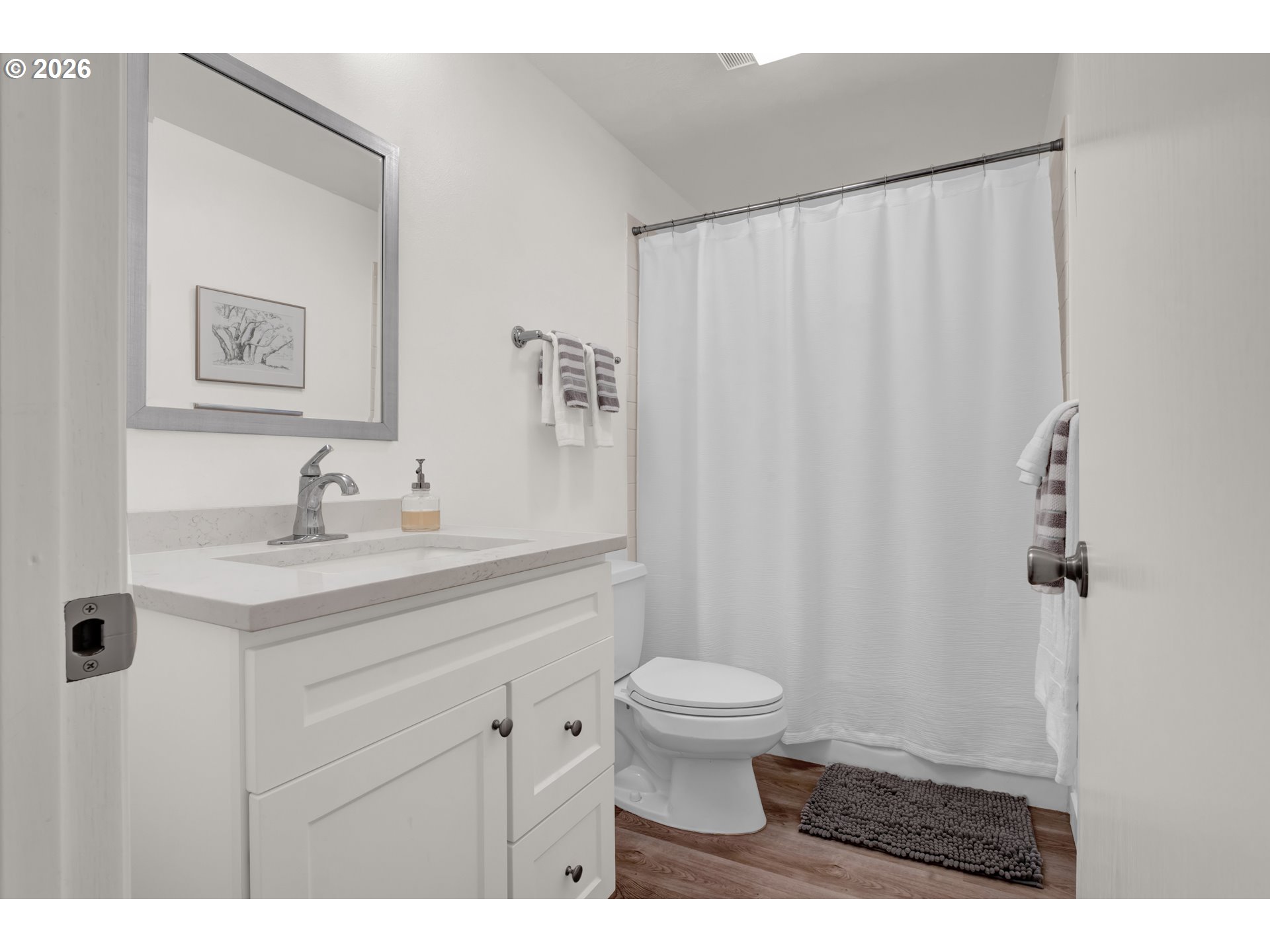 31338 Fox Hollow Road Eugene, OR 97405 - Photo 22 of 48 Bathroom, Attached