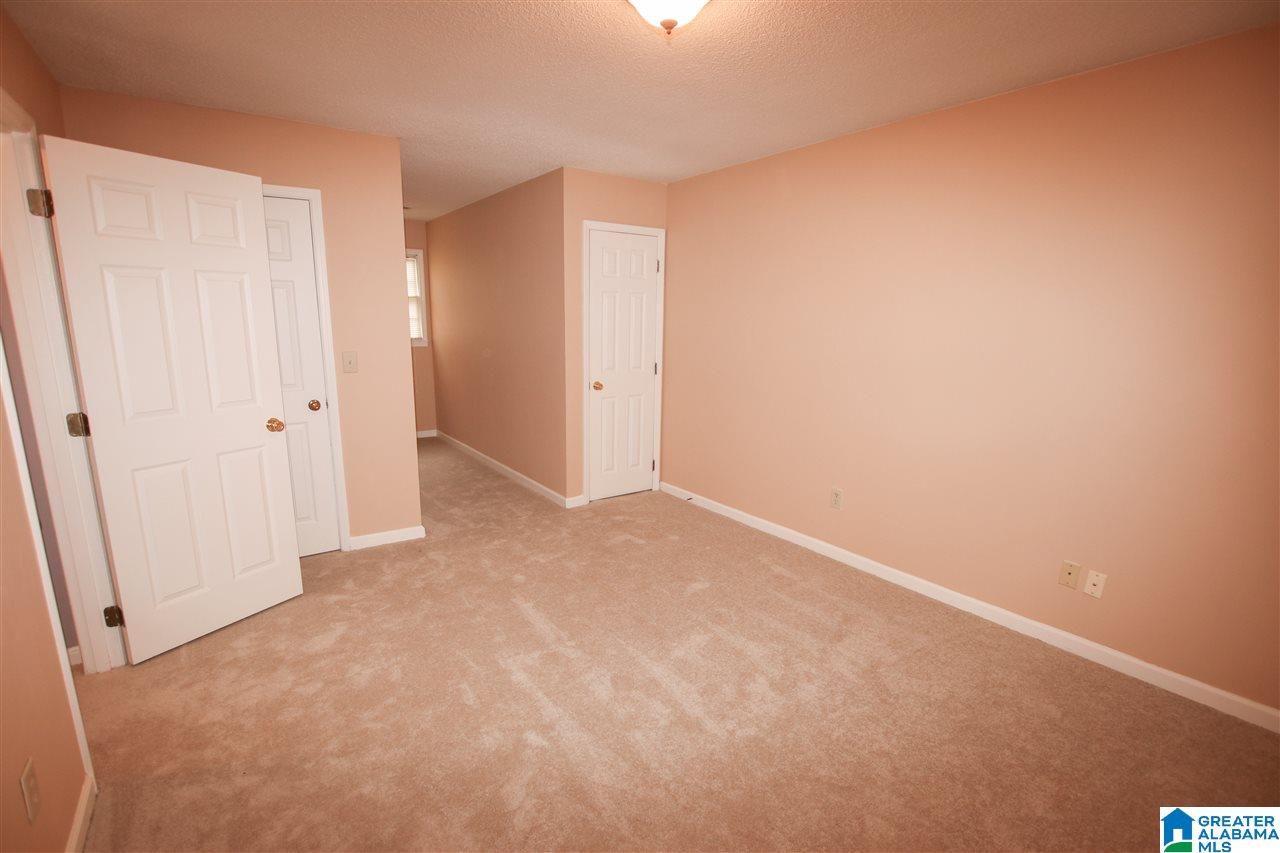 2415 Royal Lane Pelham, AL 35124 - Photo 25 of 33
