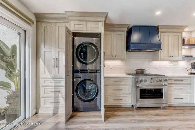 $900,000 | 551 Jimmy Buffett Mem Highway, Satellite Beach, FL 32937