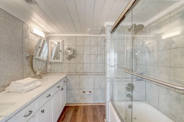 $900,000 | 551 Jimmy Buffett Mem Highway, Satellite Beach, FL 32937