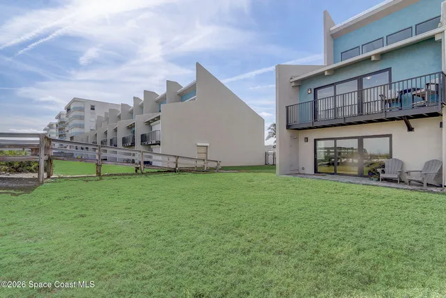 $900,000 | 551 Jimmy Buffett Mem Highway, Satellite Beach, FL 32937