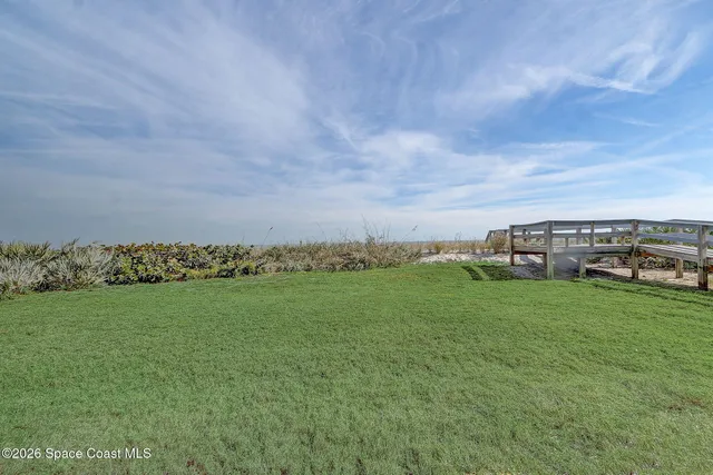 $900,000 | 551 Jimmy Buffett Mem Highway, Satellite Beach, FL 32937