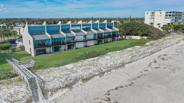 $900,000 | 551 Jimmy Buffett Mem Highway, Satellite Beach, FL 32937