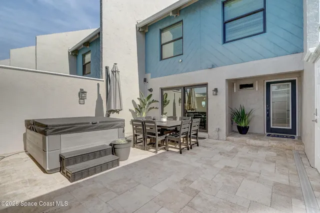 $900,000 | 551 Jimmy Buffett Mem Highway, Satellite Beach, FL 32937