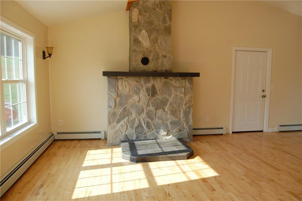 12 Diffin Road Oxford, ME 04270 - Photo 8 of 23 Photo