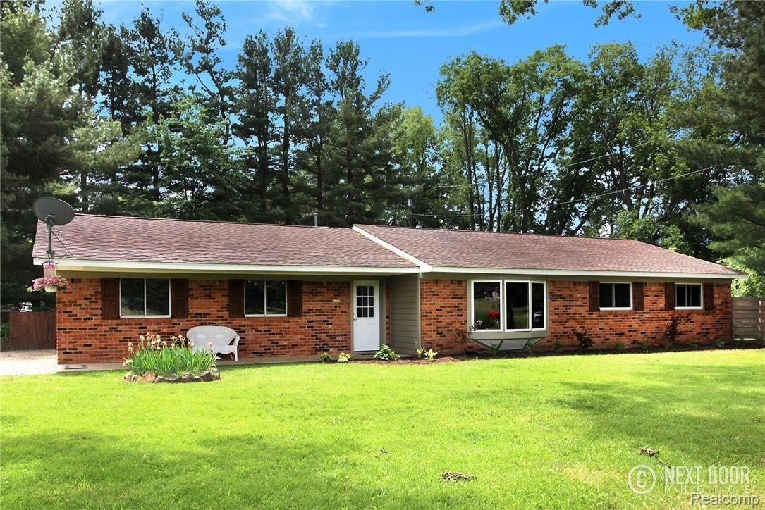 7071 Fish Lake Road Holly, MI 48442 - Photo 2 of 21 IMG_6286.jpg