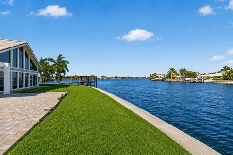 $2,100,000 | 1276 37th Avenue Northeast, St. Petersburg, FL 33704