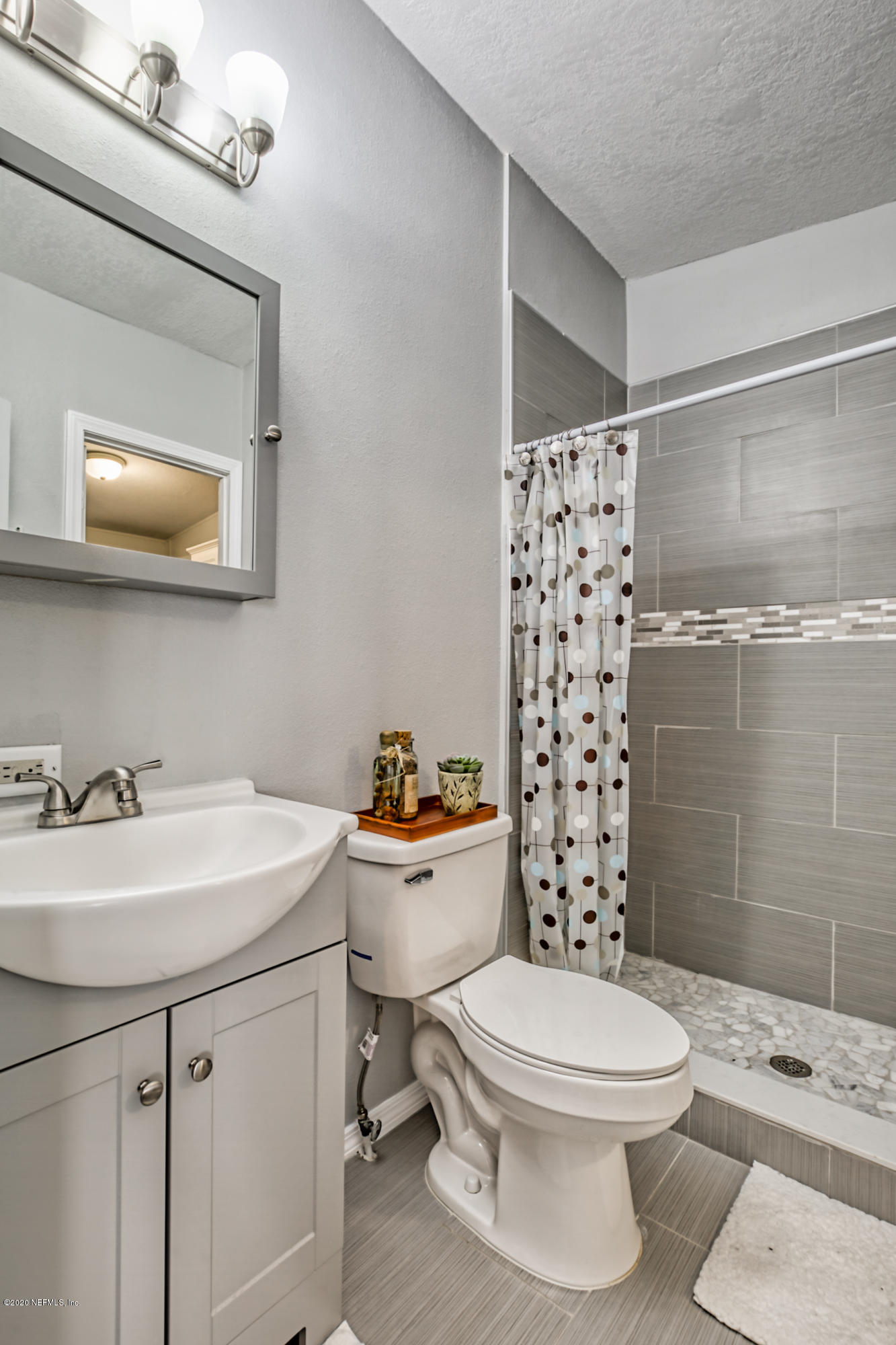 6617 Brown Road St. Augustine, FL 32095 - Photo 42 of 44 2nd bathroom