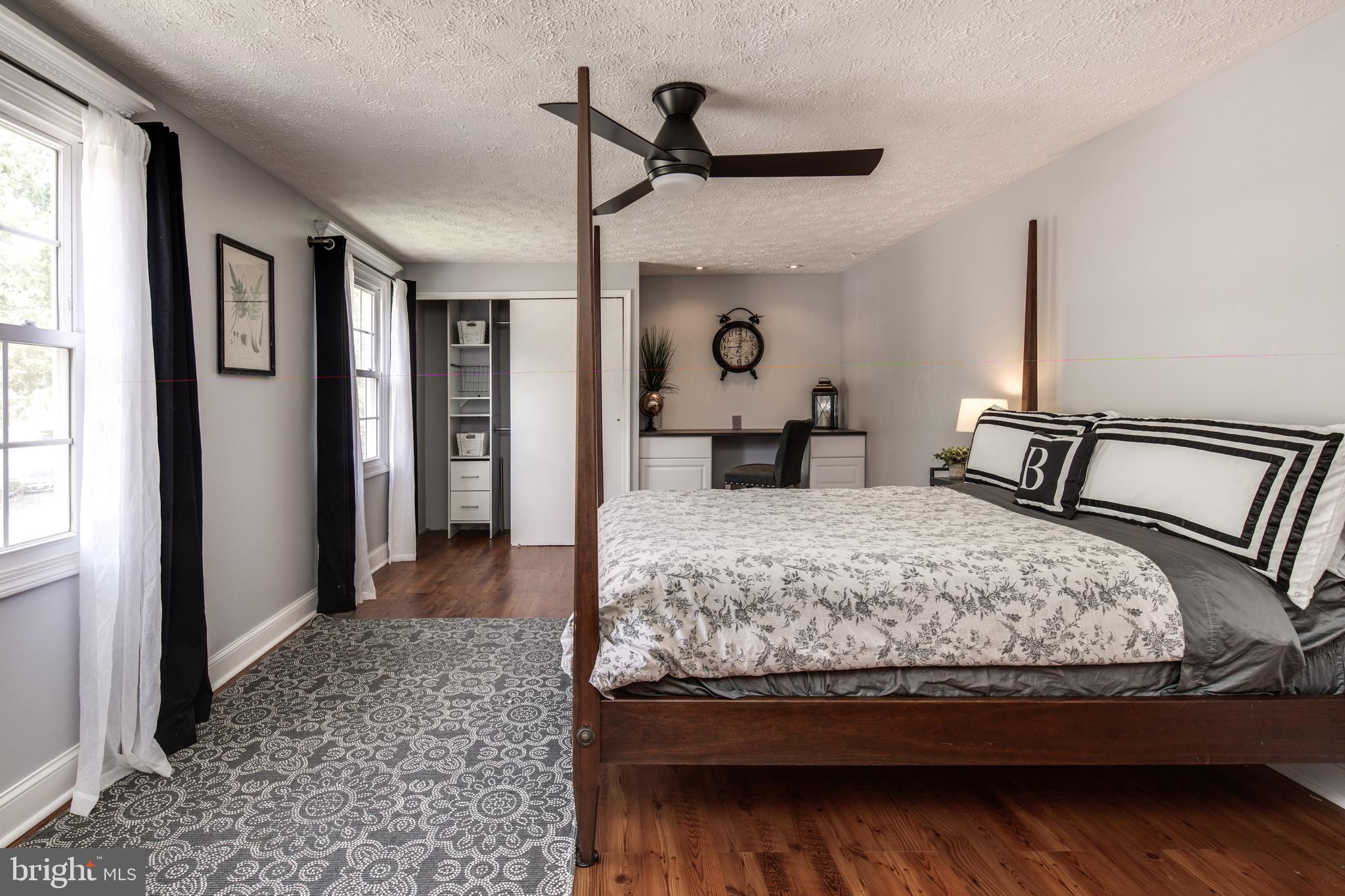 8325 Magic Leaf Road Springfield, VA 22153 - Photo 25 of 40 Second bedroom with built in desk