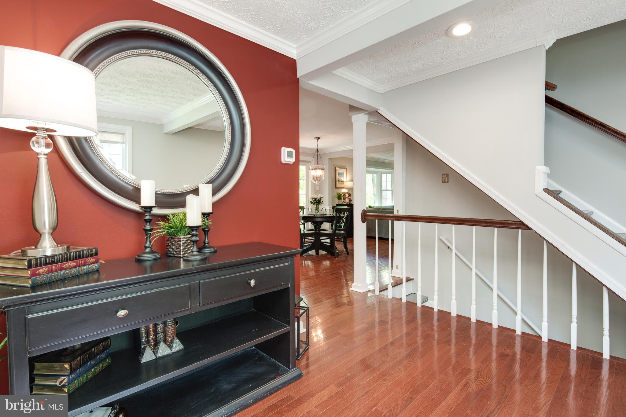 8325 Magic Leaf Road Springfield, VA 22153 - Photo 5 of 40 Foyer / reading nook