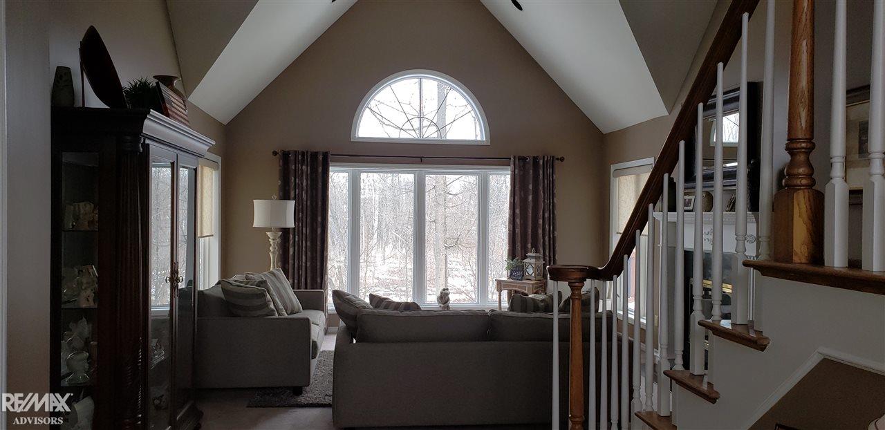 52901 Baker Road New Baltimore, MI 48047 - Photo 14 of 30 50034409-13.JPG