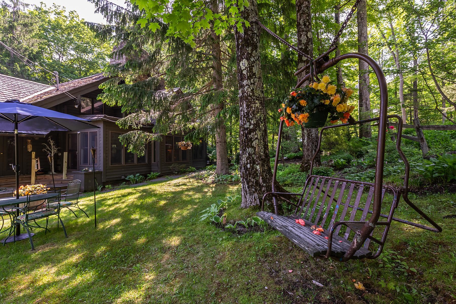 11 Founders Hill Road Winhall, VT 05340 - Photo 5 of 43