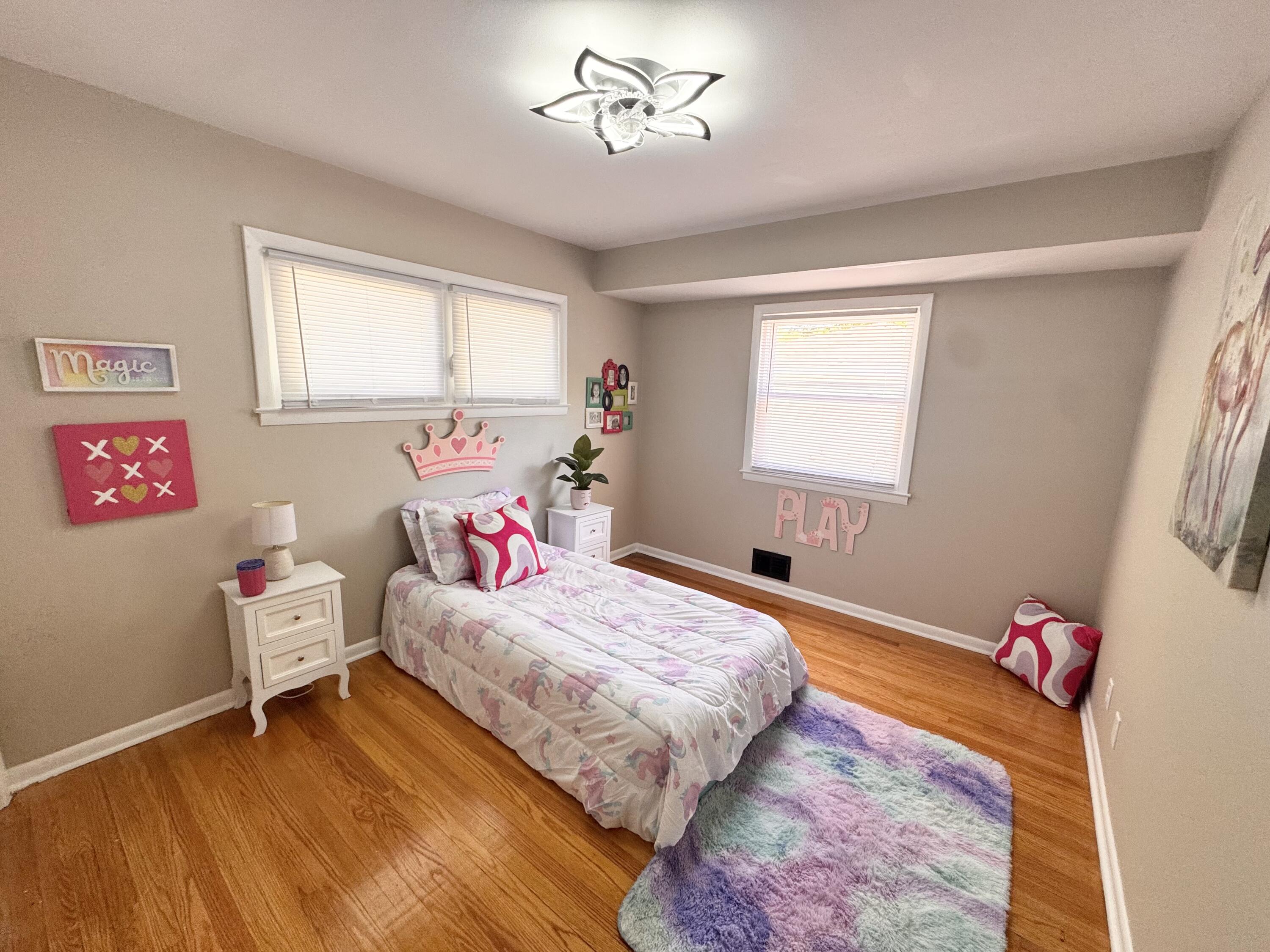 5319 West Spring Lane Milwaukee, WI 53223 - Photo 13 of 15 IMG_1106
