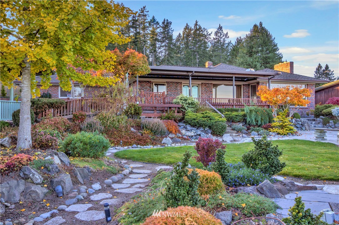 7002 Soundview Drive Gig Harbor, WA 98335 - Photo 32 of 33 a view of a yard in front of house