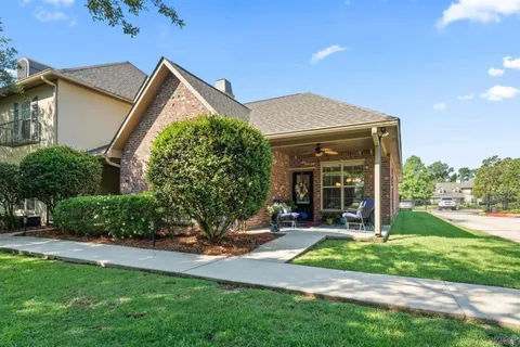 $285,000 | 18639 Perkins Road, Unit 6, Prairieville, LA 70769