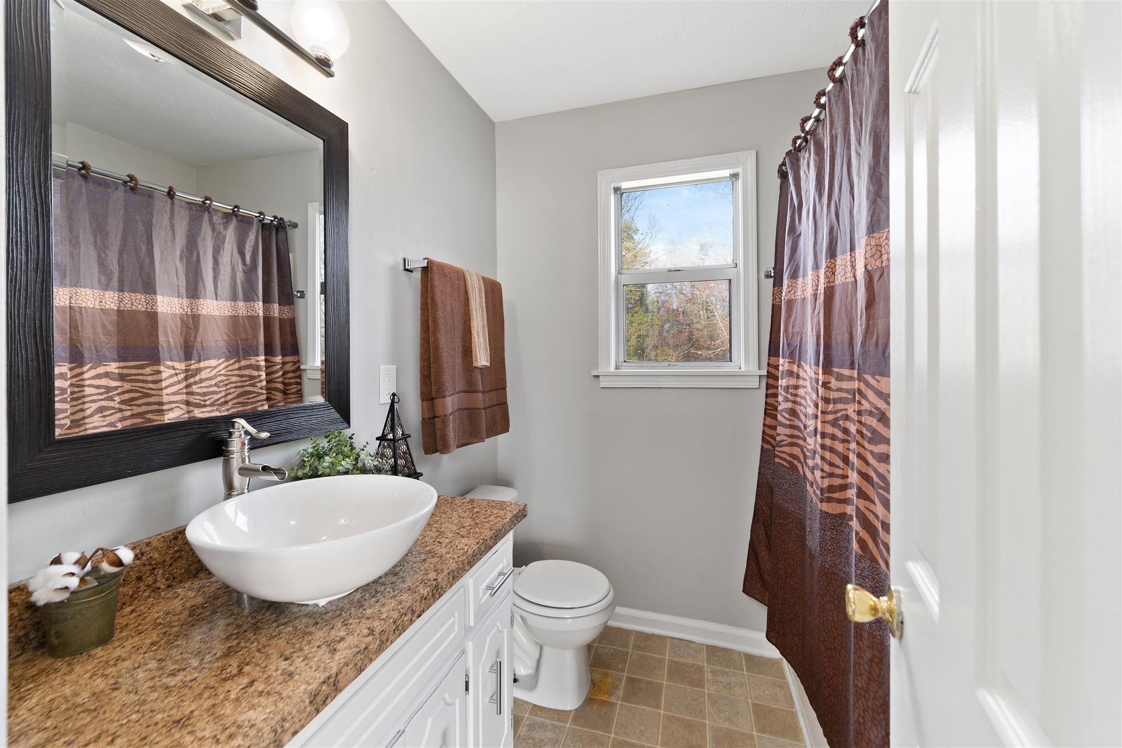 21 Cable Road Oak Grove, KY 42262 - Photo 14 of 16 Beautiful Hall Bathroom!!