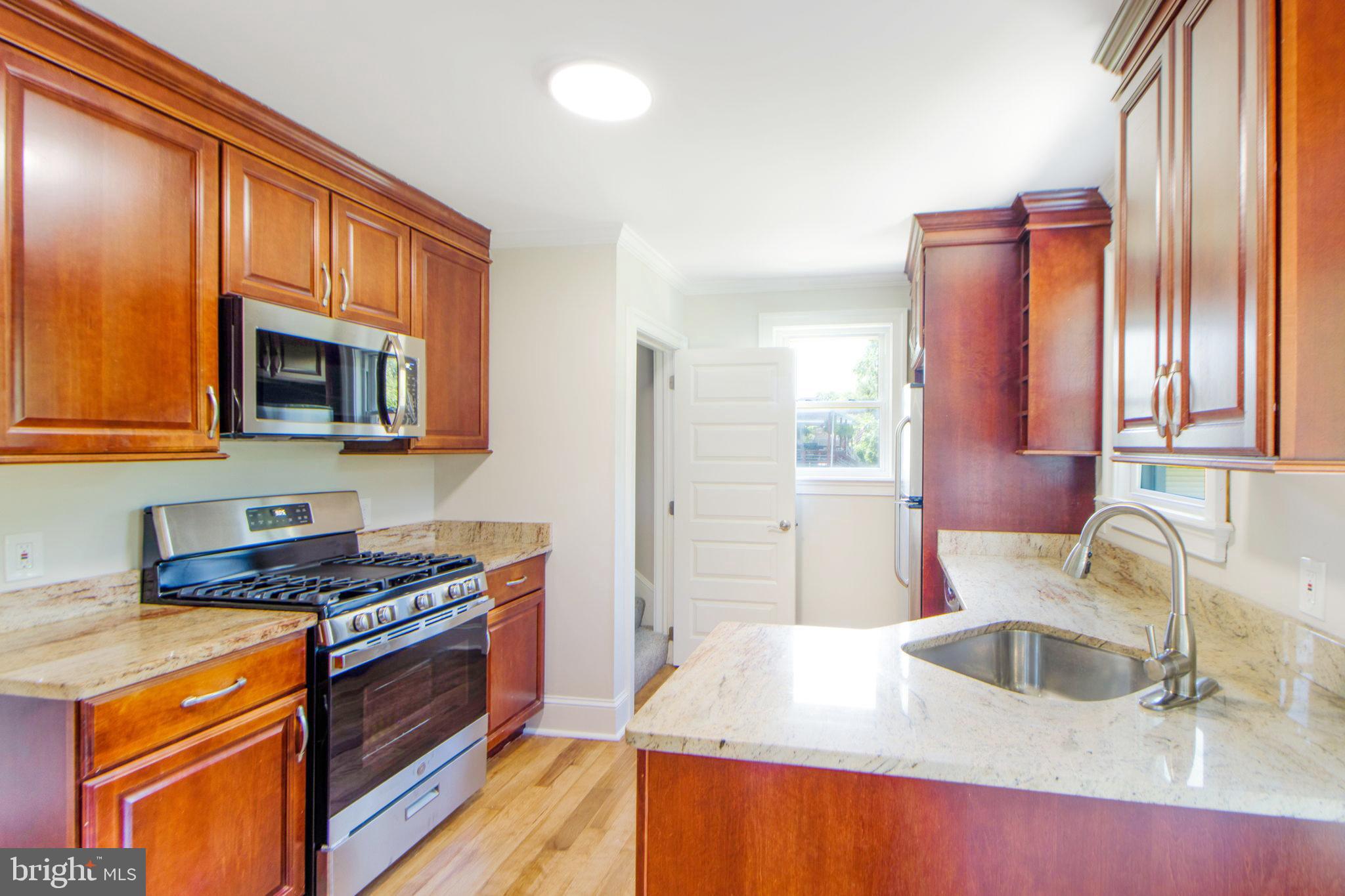 5905 Shady Spring Avenue Rosedale, MD 21237 - Photo 20 of 44 Kitchen