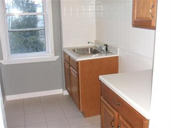 186 Division Street Fall River, MA 02721 - Photo 2 of 8