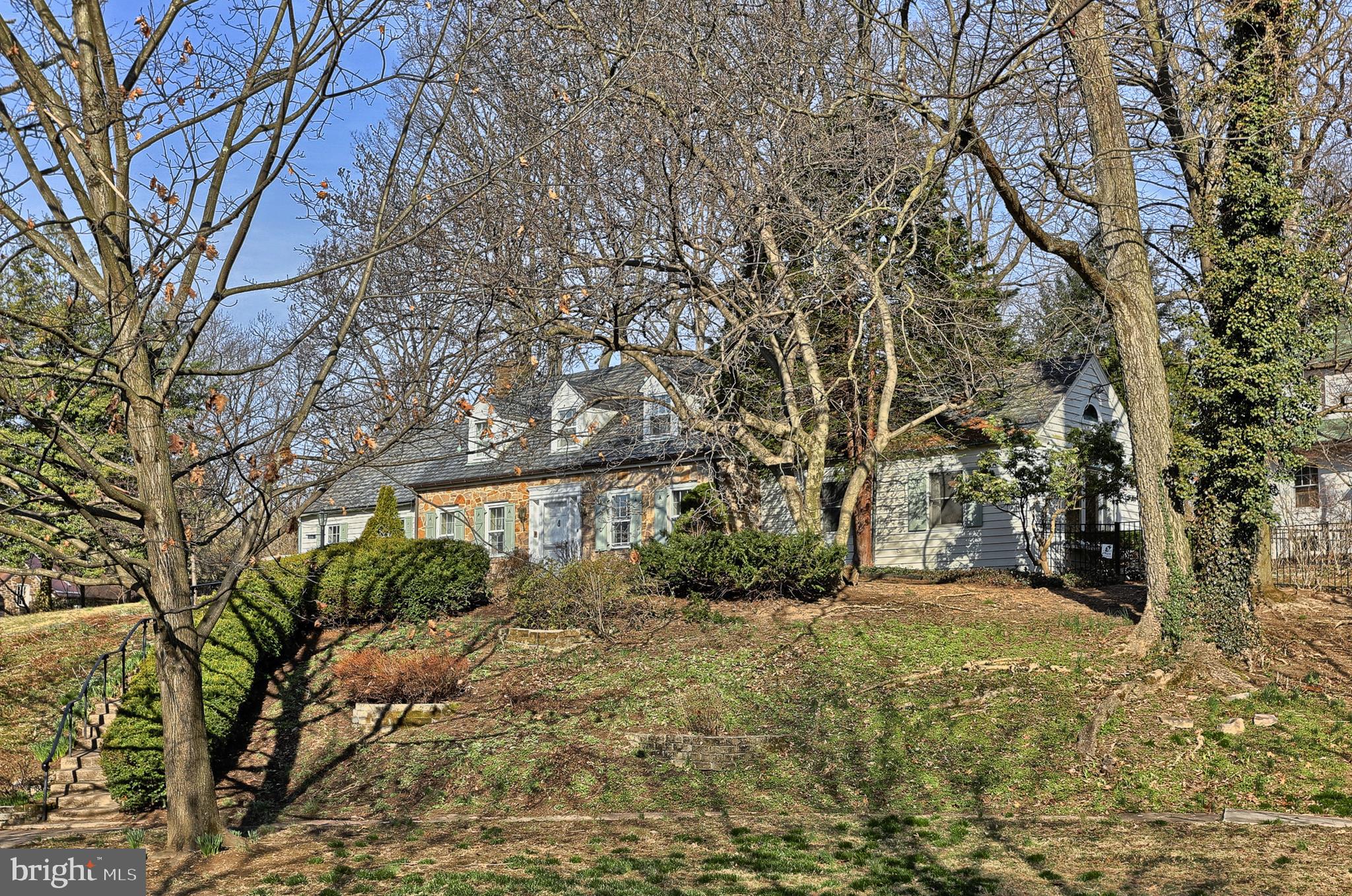 2308 Valley Road Harrisburg, PA 17104 - Photo 2 of 38 Gallery Image 2