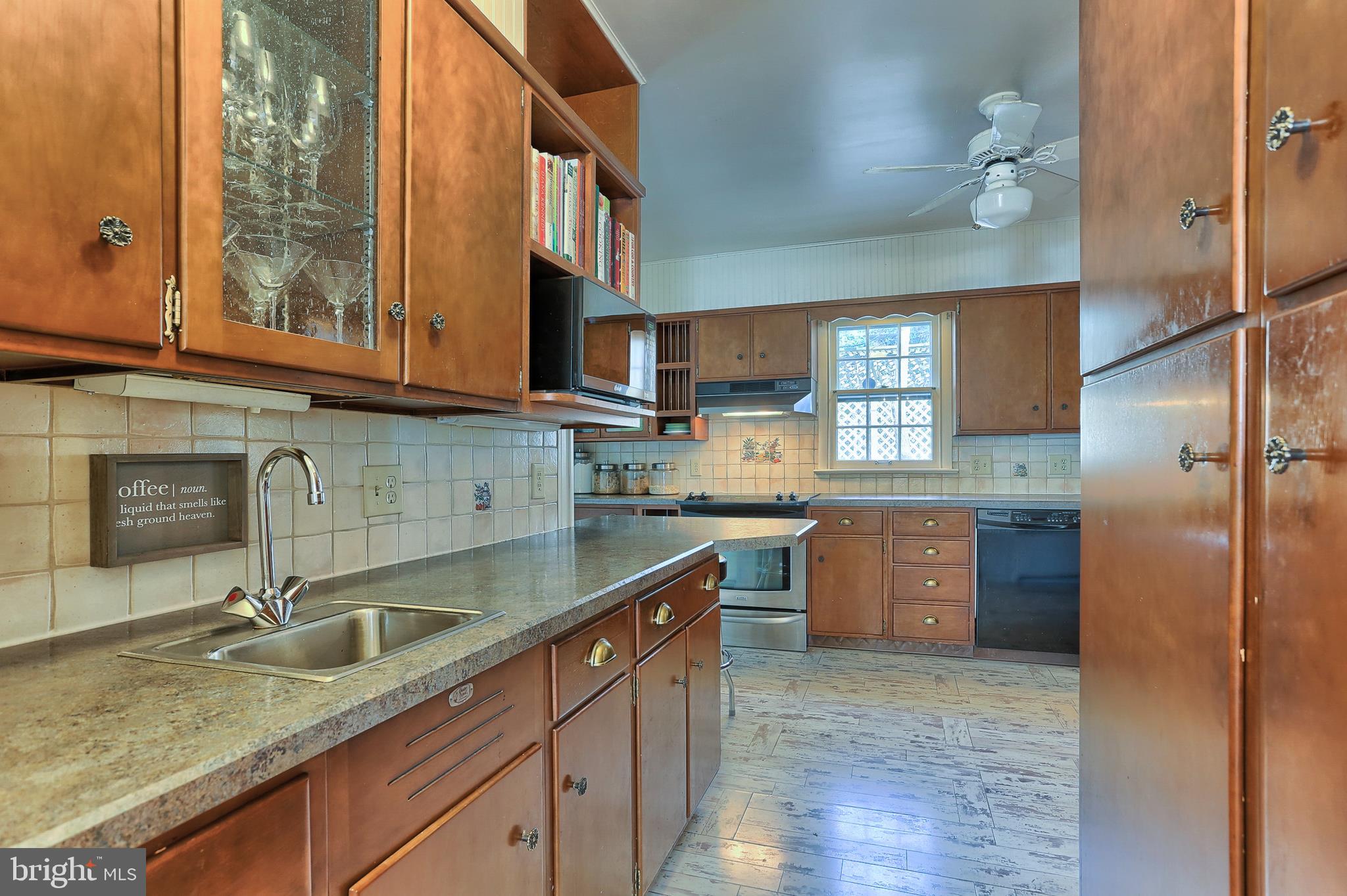 2308 Valley Road Harrisburg, PA 17104 - Photo 20 of 38 Gallery Image 20