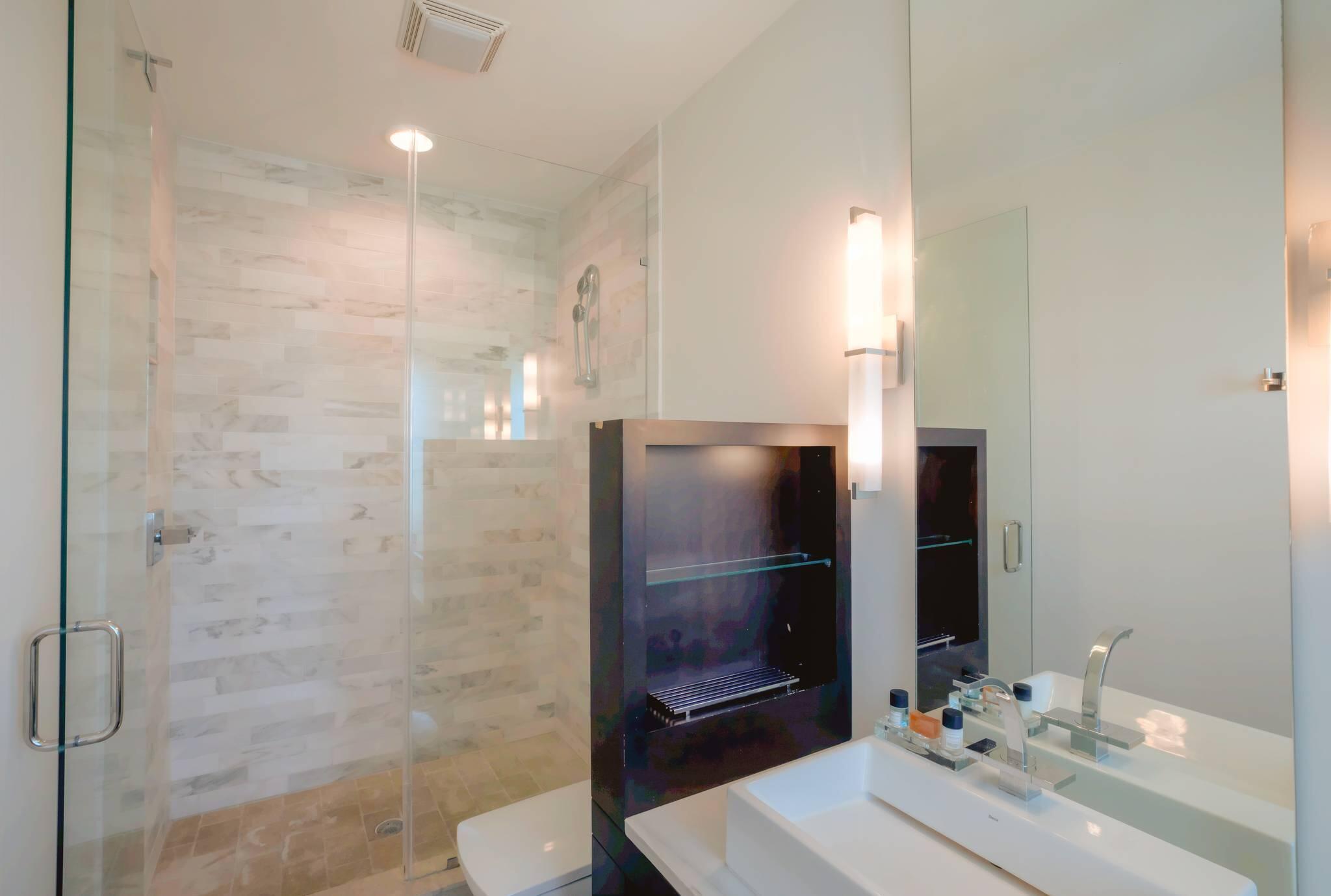 71 Atticus Road Rosemary Beach, FL 32461 - Photo 17 of 31 Jack & Jill Guest Bathroom