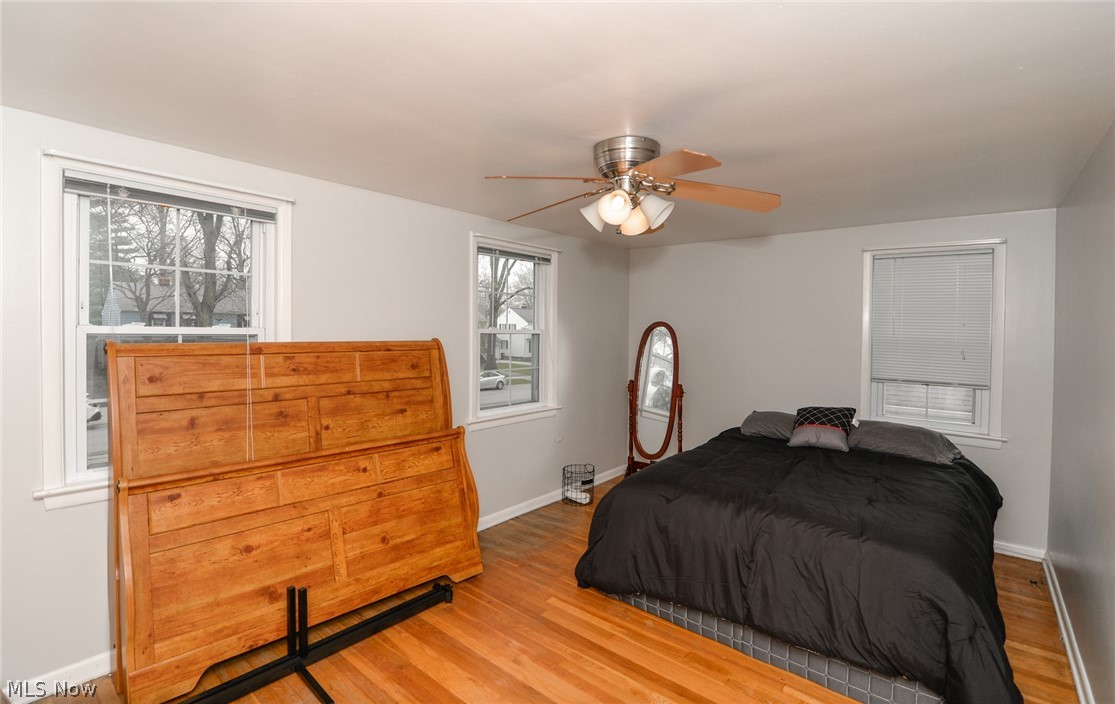 1304 Ford Road Lyndhurst, OH 44124 - Photo 16 of 29 2ND BEDROOM3RD