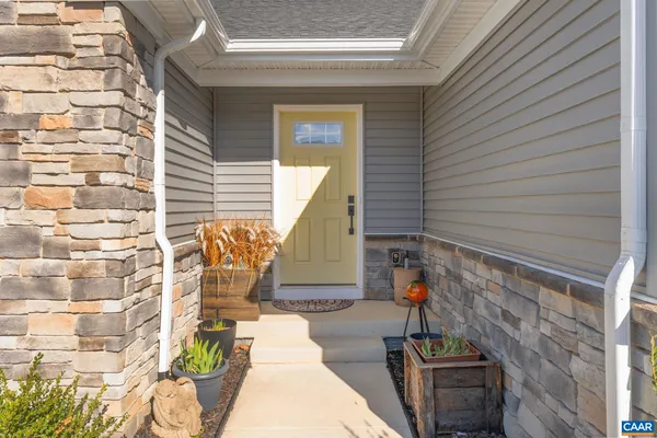 $425,000 | 34889 Mansours Drive, Locust Grove, VA 22508