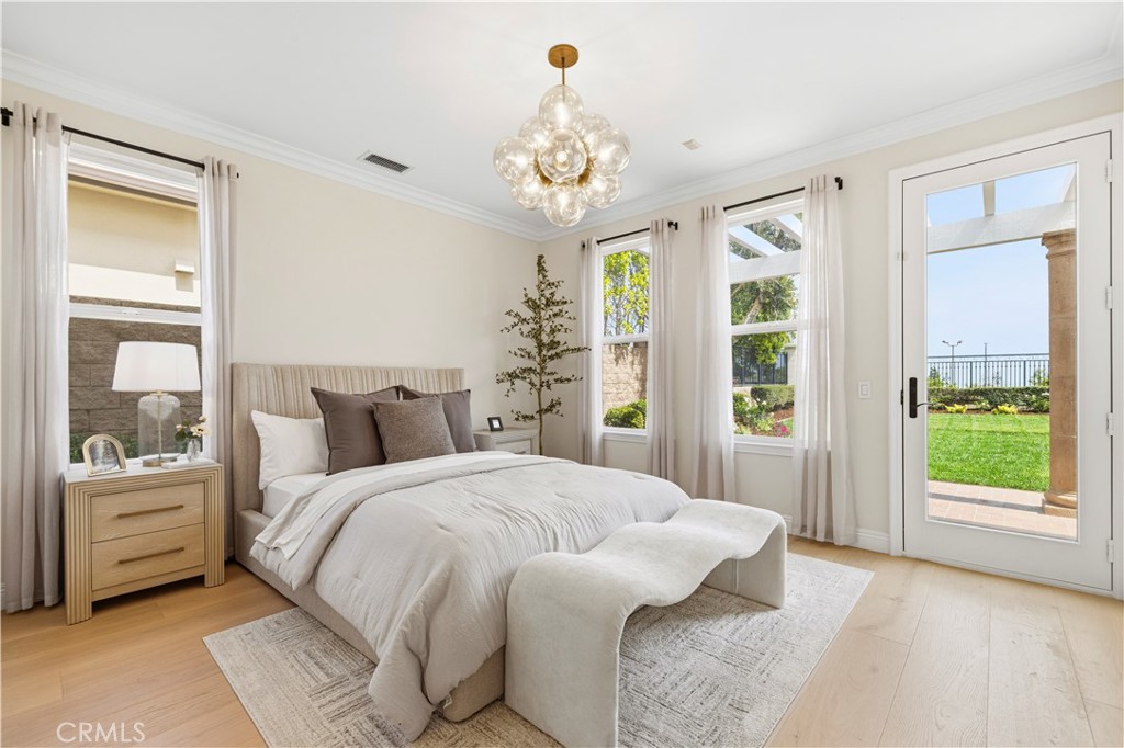 20130 Vía Cellini Porter Ranch, CA 91326 - Photo 22 of 49 First floor guest bedroom en-suite w/ walk-in closet