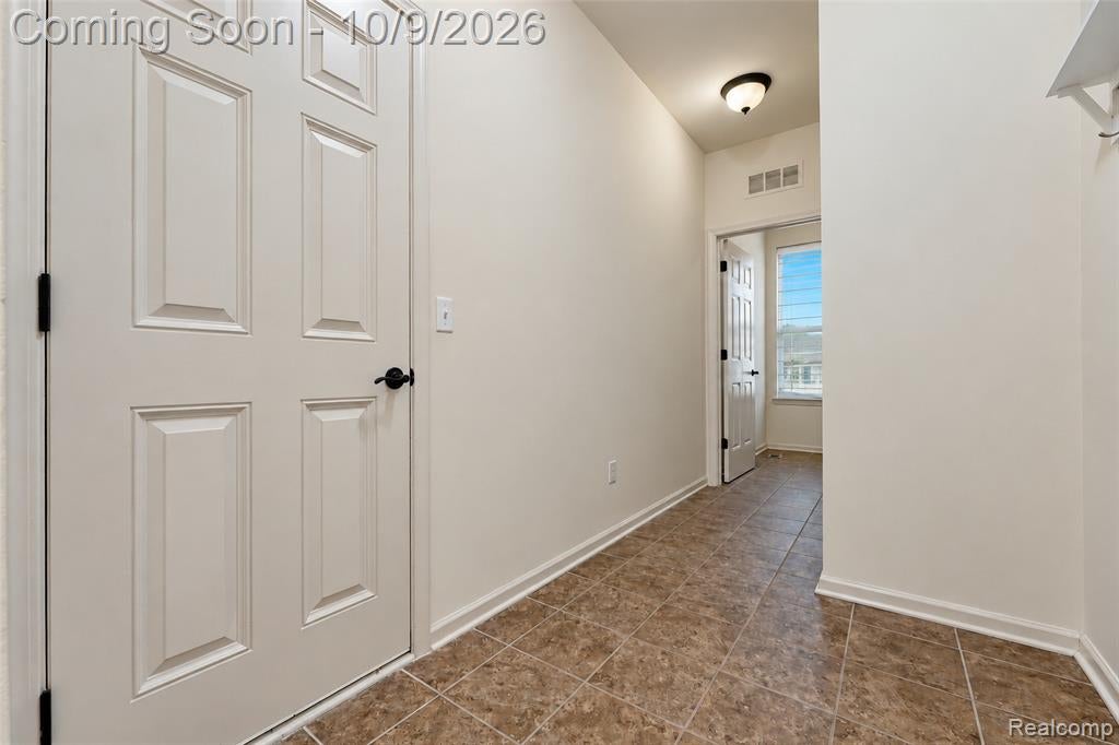 27363 Victoria Road Novi, MI 48374 - Photo 29 of 67 Gallery Image 29