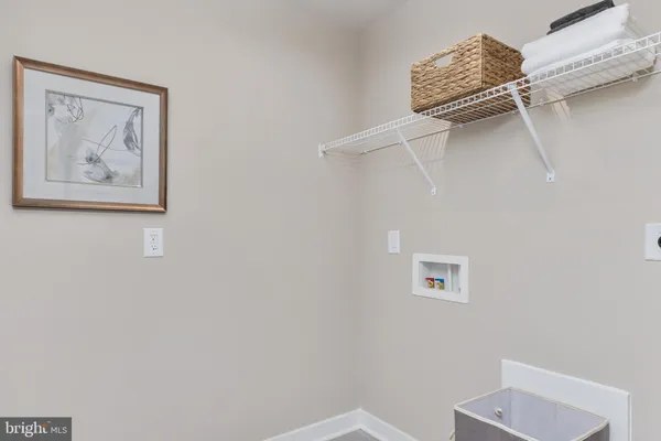 $370,990 | 1655 Alice Springs Drive, Martinsburg, WV 25403