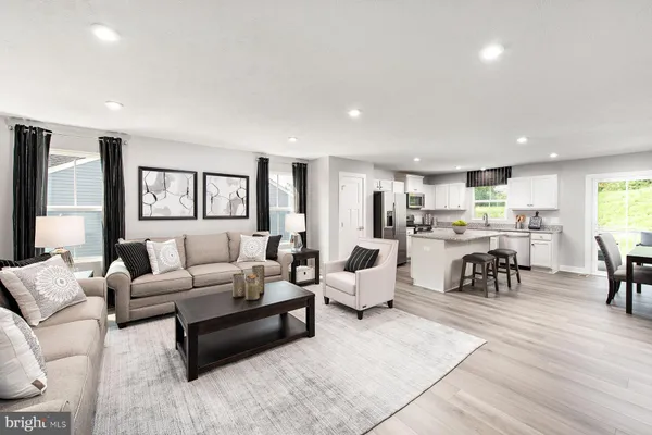 $370,990 | 1655 Alice Springs Drive, Martinsburg, WV 25403