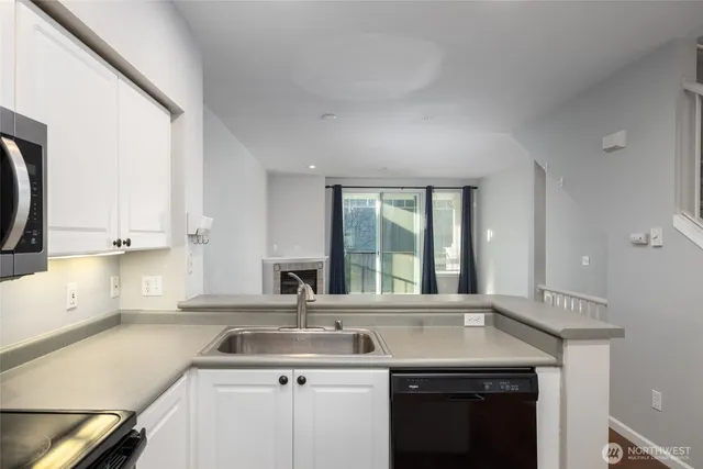 $569,500 | 16125 Juanita Woodinville Way Northeast, Unit 805, Bothell, WA 98011